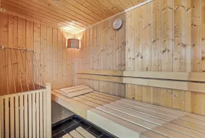 Ruhige, Schöne Wohnung in Strandnähe mit Sauna und Balkon mit Blick ins Grüne - Image 2