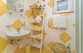Maison confortable à Pucisca avec piscine privée, utilisable à l'intérieur. - Image 5
