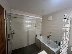 Casa vacanze molto tranquilla, indipendente per un massimo di otto persone - Image 3