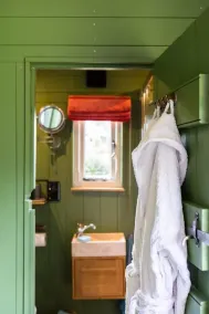 Romantic Escape with Hot Tub, Barnard Castle - Image 5
