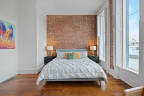 4 Suites, 1 Epic Stay – Sleep 22 in NULU - Image 4