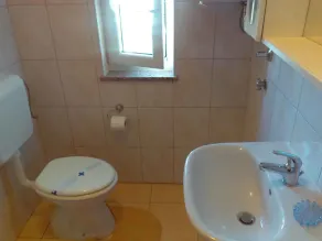 Holiday apartment with large terrace, sea view, near the beach - Image 3
