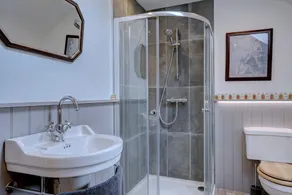 Bulmer Cottage by Winterton Cottages - Image 5
