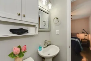 Modern Hampton Home! Prime Location! - Image 4