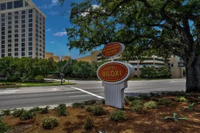Hotel Biloxi  - Image 4
