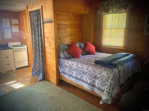 Studio #1  Cottage by Newfound Lake with shared private sandy beach - Image 5