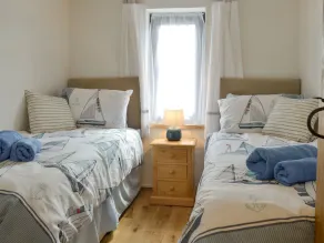 2 chambres à coucher à Llanddona, near Bangor - Image 4