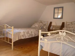 Character cottage with all the charm of the countryside - Image 4