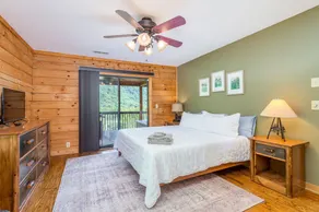 Lake Lure Large Cabin - Sleeps 10 - Mountain View’s &  Hot Tub Near Chimney Rock - Image 4