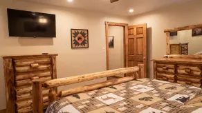 Falls Overlook Lodge - Family Friendly Lodge Near Trails & Fallingwater - Image 3