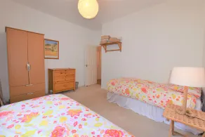 3 Bedroom, Seafront Open Plan Renovated Chapel Apartment, sleeps 6, Pet Friendly - Image 5
