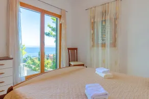 Seafront Holiday Home Marija - Image 5