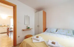 Lovely Apartment In Osobljava With Wifi - Image 4
