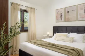 Ideal for family holidays, heated pool, traditional and quiet location - Image 4