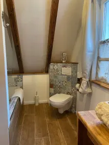 Top equipped mini house for sole use - Image 2