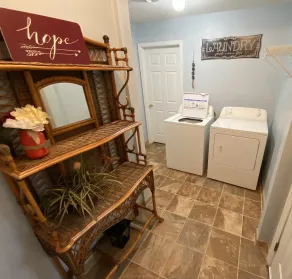 Cypress Cove -  Cozy home just off Hiwassee River in Historic Charleston TN - Image 2