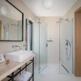 Luxury Villa Gama Prestige with Pool - Image 3