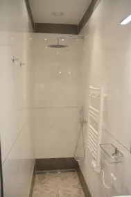 Brand new chic 30 m2 for 4, quite, in the best part of the hypest 9th district - Image 2
