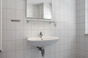 Apartment \"Haus Seeadler 9\" with Shared Terrace & Wi-Fi - Image 3