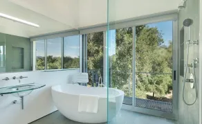 Modern spiritual oasis in East End orange groves - Image 3