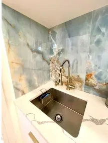 Lovely stylish suite in a historical Brooklyn area - Image 2