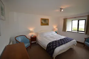 Diubaig House - tranquil, spacious, panoramic loch views, secluded 3-acre garden - Image 5