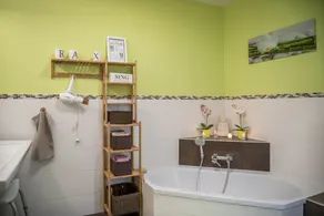 Charming Apartment “Lausbub” with Wi-Fi, Terrace & Garden - Image 5