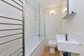 Wonderful Chelsea Flat, 2 Bedrooms, 2 Bathrooms - Image 2