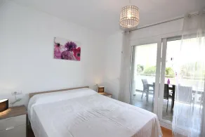 Apartment in Santa Margarida, Roses: Large Terrace, Air Conditioning, Parking. Near the Beach and Center. - Image 5