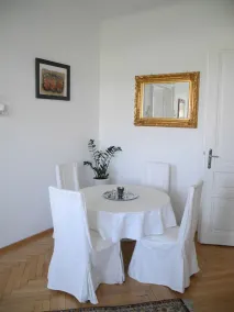 Liebevoll eingerichtetete Jungendstilwohnung in Gründerzeithaus - Image 5