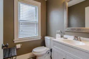 ★ Professionally remodeled  century home minutes from the clinic & Downtown! - Image 3