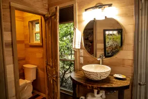 Honeymoon Loft Cabin - Soaking Tub & Fireplace - Walk to Mentone - Image 5