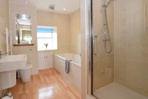 HAWTHORN HOUSE - spacious home set amidst lush gardens & rolling countryside - Image 2