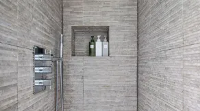 Stunning One Bedroom Apartment next to Battersea Park - Image 3