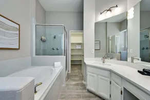`Silverwood` Pet-Friendly! Fire Pit! Near Domain! - Image 4