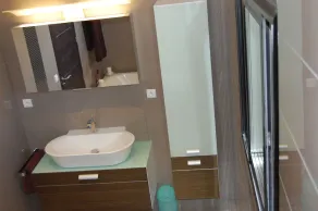 Accès direct à la plage, piscine, 8 personnes, villa moderne classée 5 étoiles - Image 2