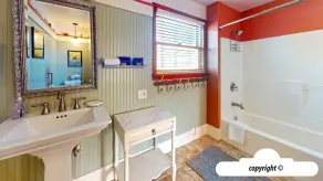 HOT TUB: THE BEACH BALL HOUSE: 650ft to BEACH:  Seaside Vacation Homes, Inc Mana - Image 4
