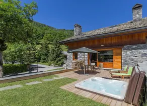 Chalet 'Duhoux' con vista sulle montagne, terrazza privata e Wi-Fi - Image 5