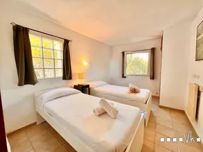 VILLA CHRIS à Moraira – 4 chambres, piscine privée, vue panoramique sur la mer et le port de plaisance, climatisation et Wi-Fi - Image 4