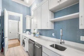 Southern Charm meets Modern Luxury | Electric Cart, Private Pool, Bikes, & Beach Club Access - Image 4
