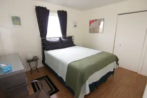 Renovated Cottage with Two Full Bathrooms Steps from PEI's Most Beautiful Beach - Image 5