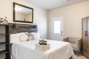 Jonesboro Private 1 Bed & Bath Suite 30 days + - Image 5