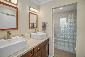 PRIVATE CORNER UNIT WITH SPECTACULAR OCEAN FRONT VIEWS - Image 2