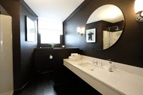 Boutique Charme Apartments 5 - Image 2