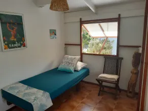 Bungalow in shared garden with house, seafront and private beach.  - Image 3