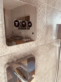 Private spa lodge with its own whirlpool/sauna and home cinema - Image 4