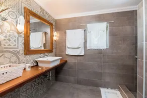 Private pool, stone Mansion, great views Villa Maritsa   - Image 2