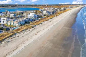 Unbelebter Strandurlaub mit Meerblick - Image 4