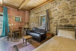 Akros Oreon Apartment Voliares - Image 5