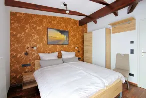 Modern apartment with plenty of space for 4 people - Image 5